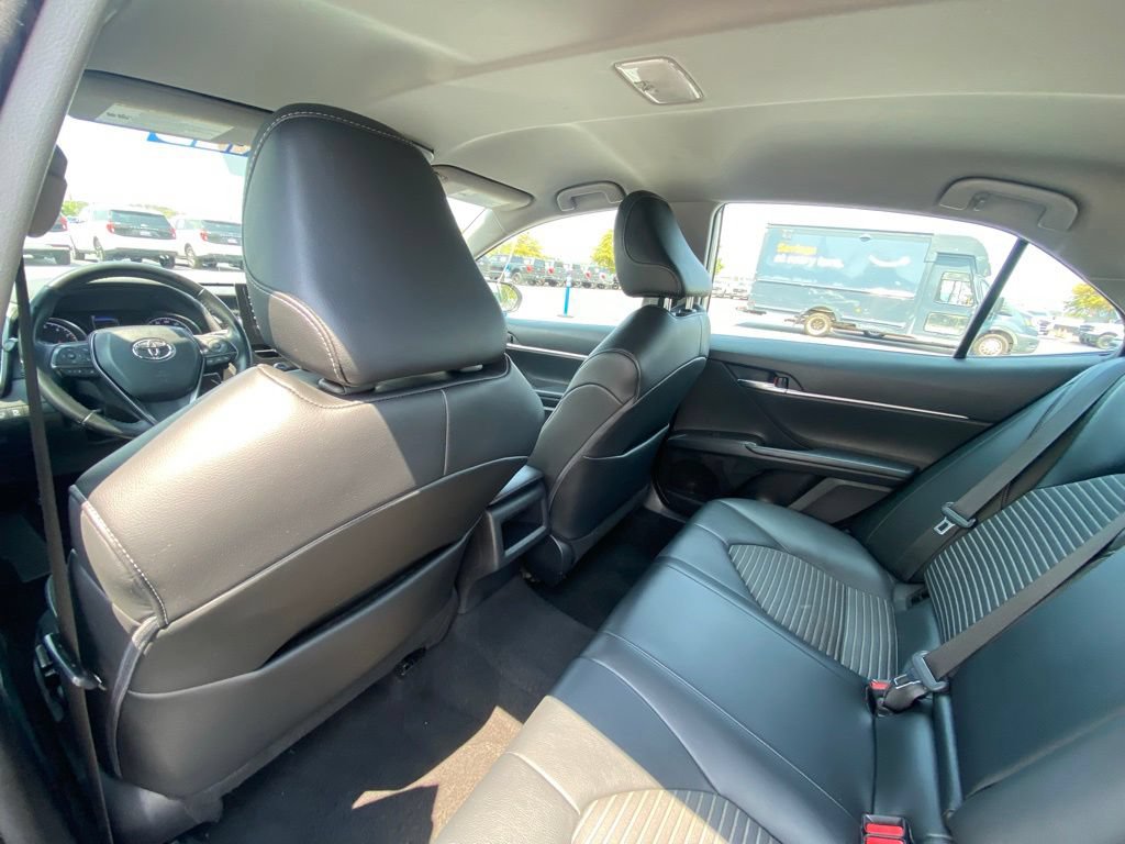 Used 2022 Toyota Camry SE FWD image 23