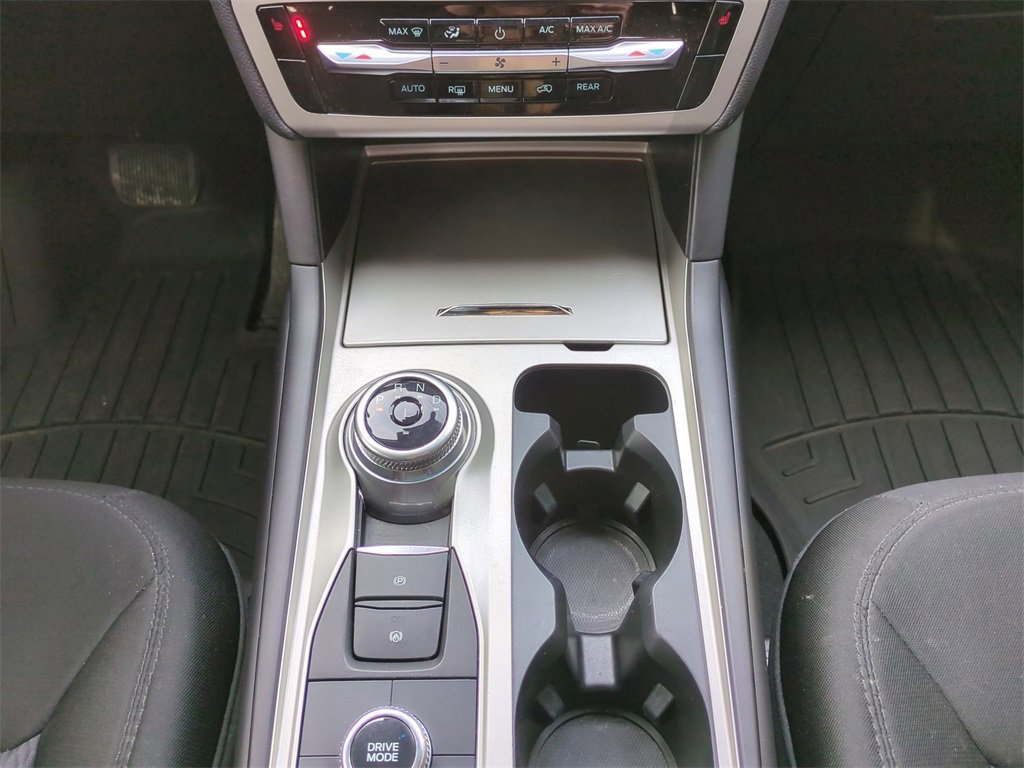 Certified 2022 Ford Explorer XLT w/ Class IV Trailer Tow Package image 19