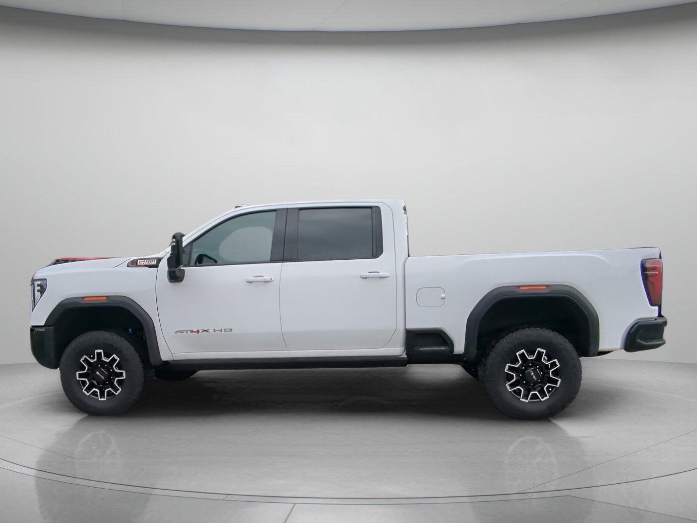 Used 2024 GMC Sierra 2500 AT4X AWD/4WD image 18
