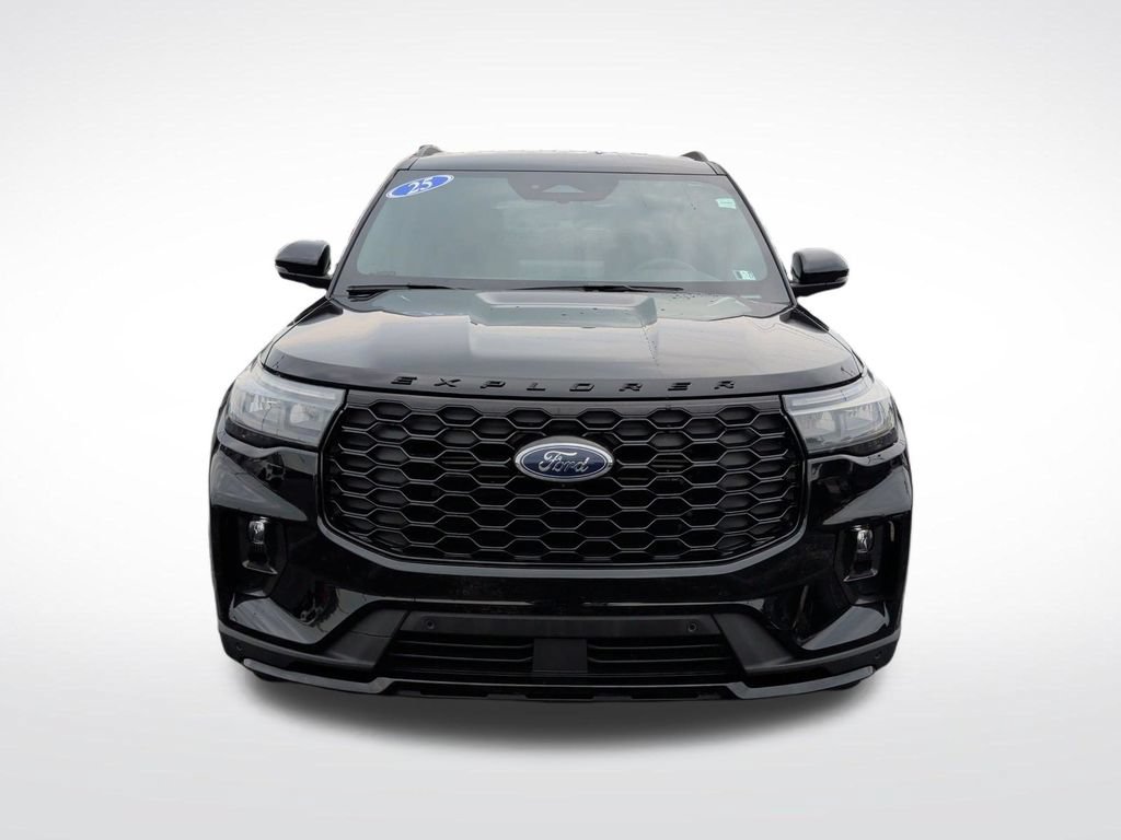 Certified 2025 Ford Explorer ST-Line w/ ST-Line Street Pack AWD/4WD image 11