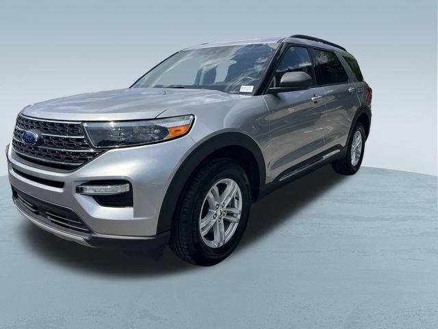 Certified 2023 Ford Explorer XLT w/ Equipment Group 202A AWD/4WD image 9