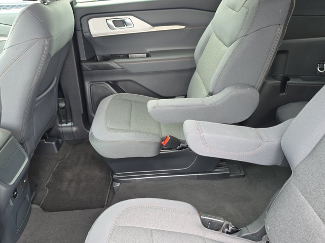 Certified 2026 Ford Explorer Active RWD image 10