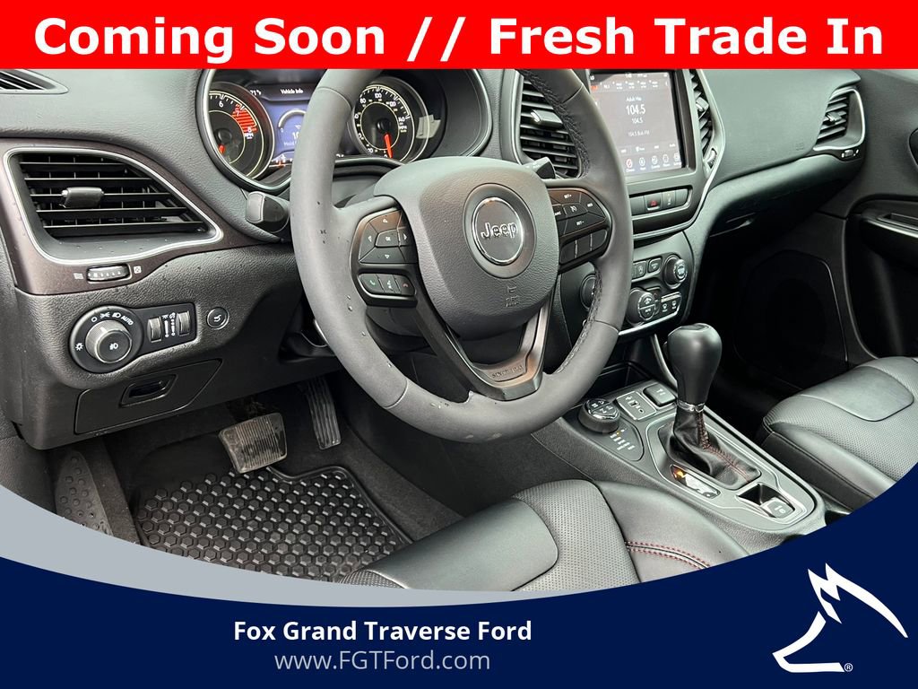 Used 2022 Jeep Cherokee Trailhawk w/ Premium Leather Package AWD/4WD image 16