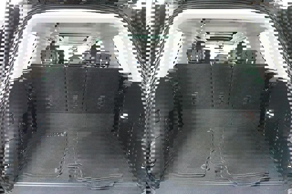 Certified 2025 Ford Expedition Platinum image 32