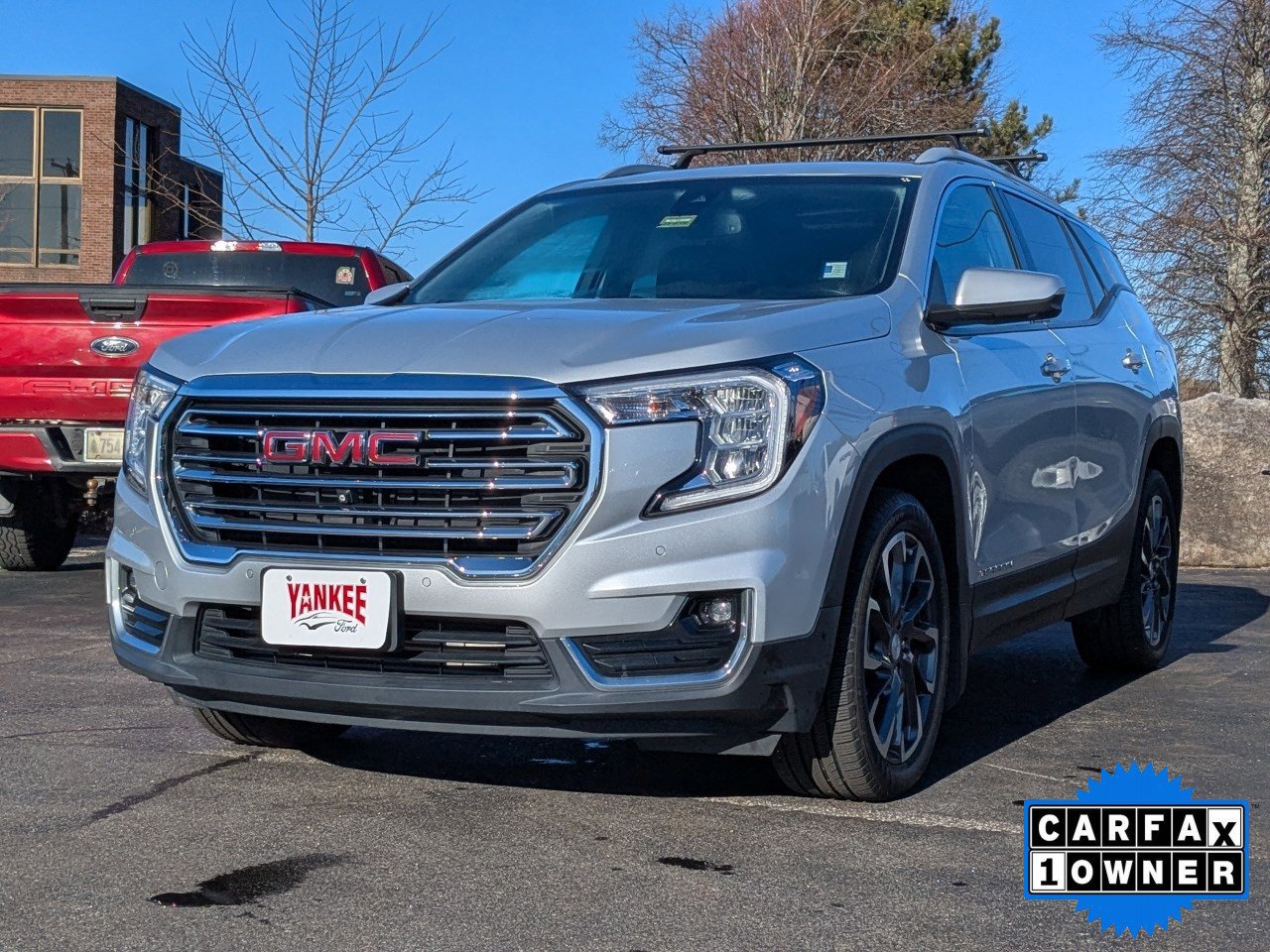 Used 2022 GMC Terrain SLT w/ Infotainment Package II image 1