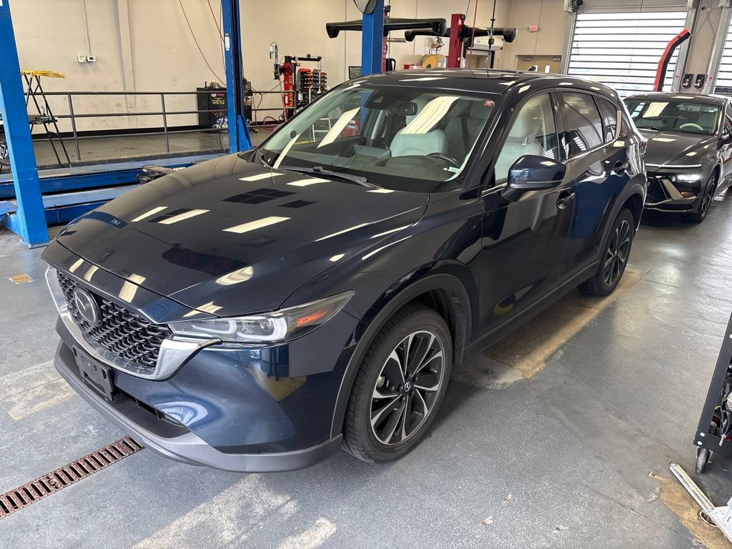 Used 2023 MAZDA CX-5 AWD 2.5 S w/ Premium Plus Pkg image 2