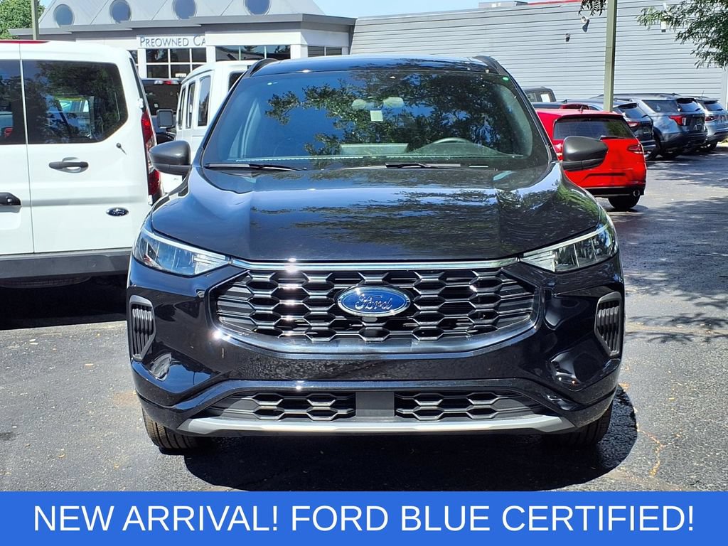 Certified 2024 Ford Escape ST-Line w/ Tech Pack #1 AWD/4WD image 4