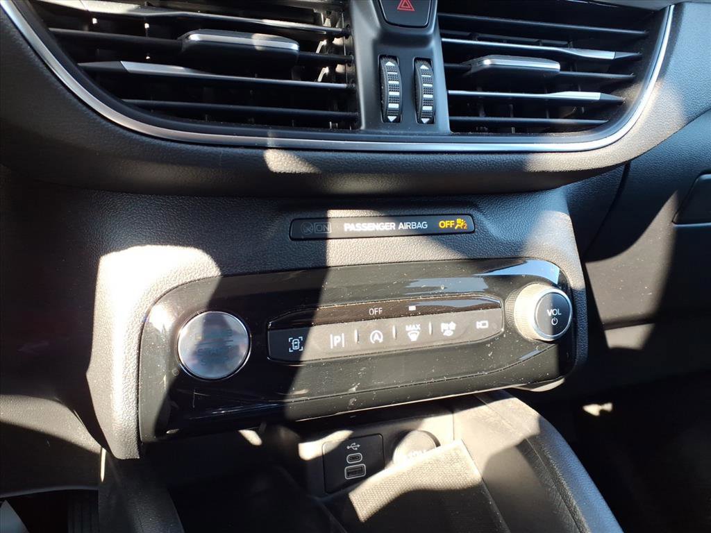 Certified 2024 Ford Escape Platinum image 22