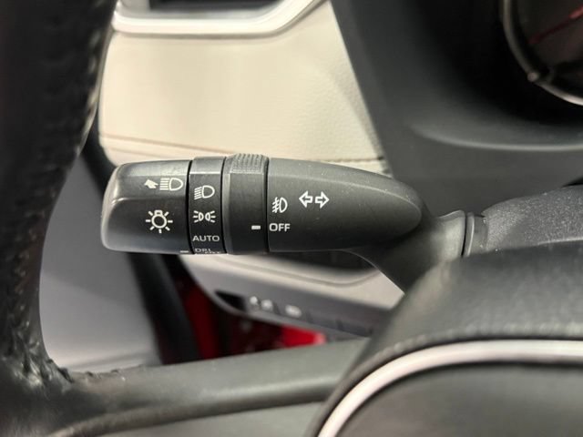 Used 2019 Toyota RAV4 XLE Premium FWD image 20