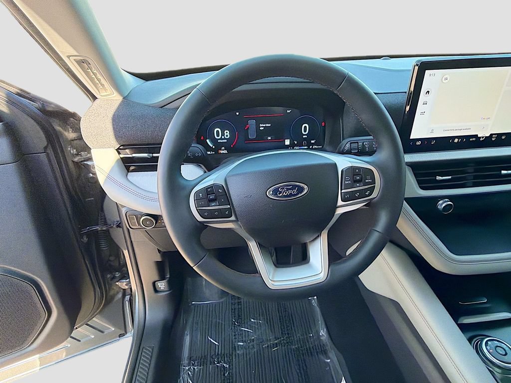 Certified 2025 Ford Explorer Active w/ Active Comfort Package AWD/4WD image 11