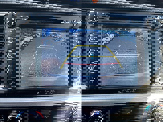 Used 2018 Toyota Highlander Limited image 15