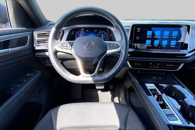 Used 2025 Volkswagen Atlas Cross Sport SE FWD image 6
