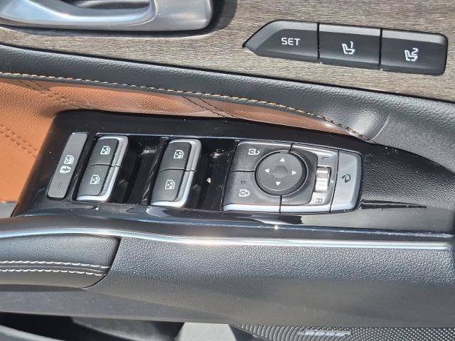 Used 2023 Kia Sorento SX Prestige AWD/4WD image 16