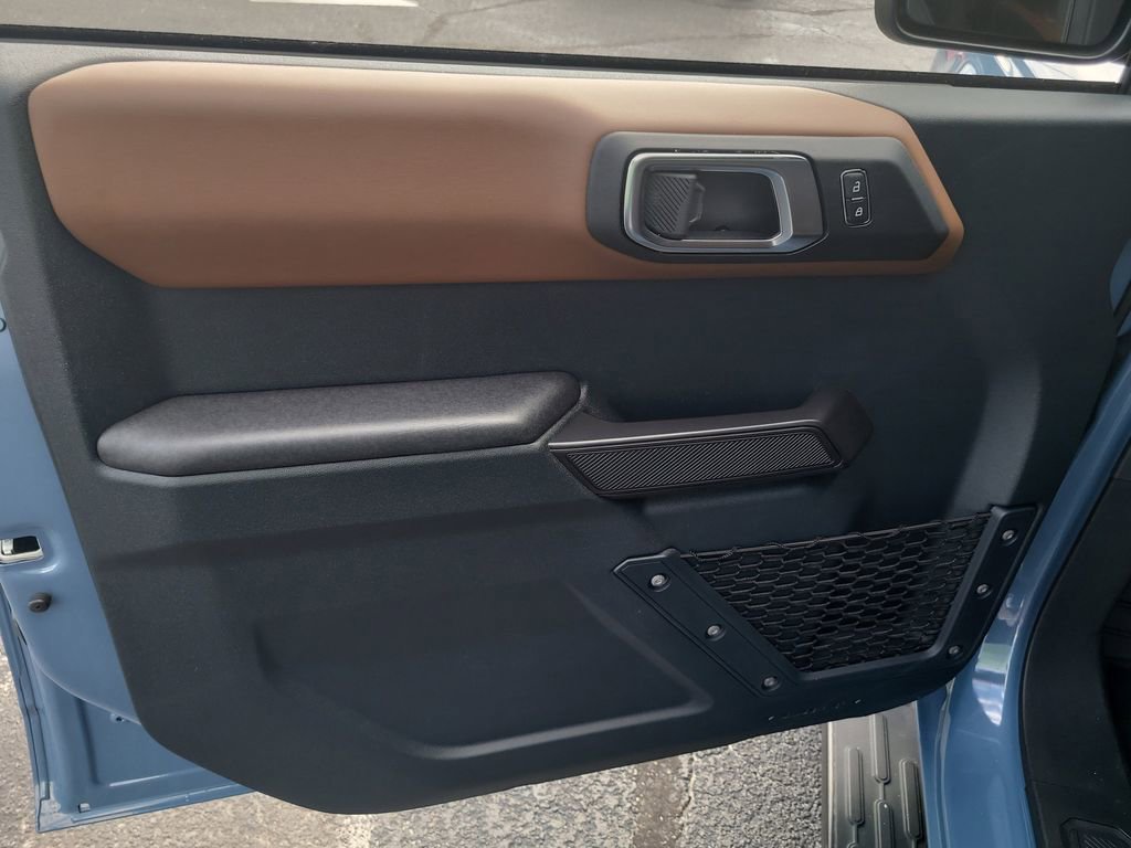 Certified 2024 Ford Bronco Outer Banks AWD/4WD image 13