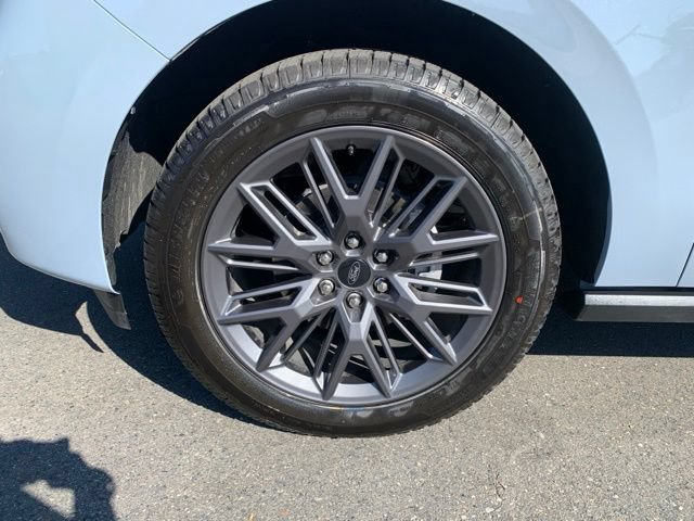 Certified 2027 Ford Expedition Platinum w/ Stealth Appearance Package AWD/4WD image 15