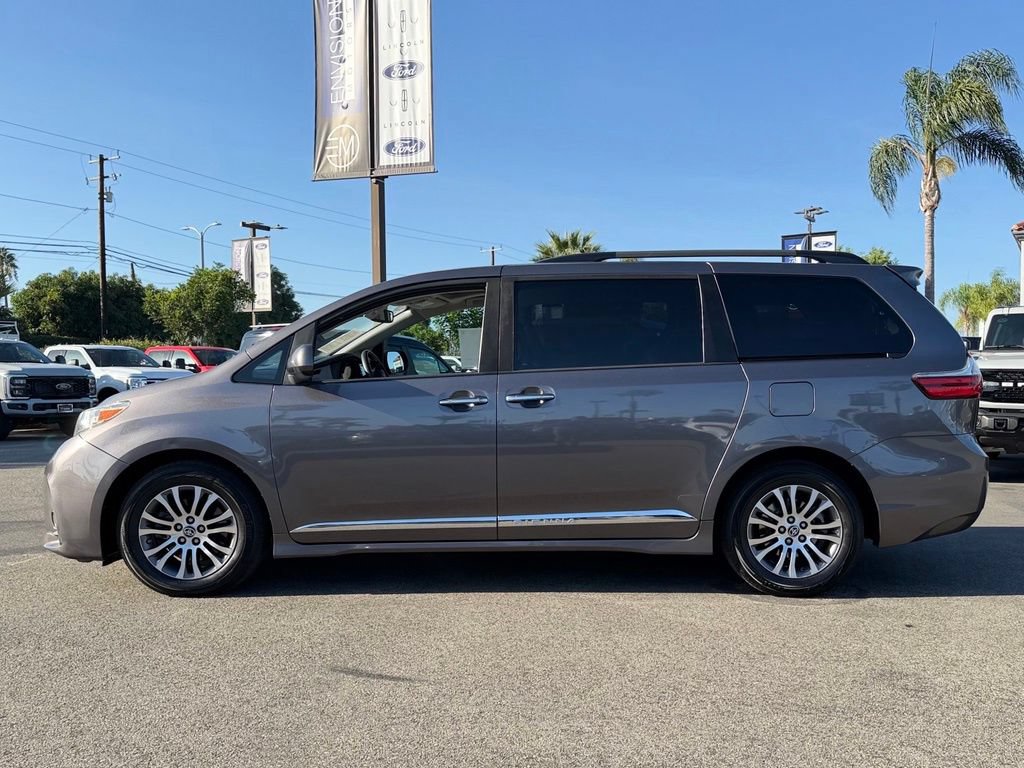 Used 2020 Toyota Sienna XLE FWD image 5