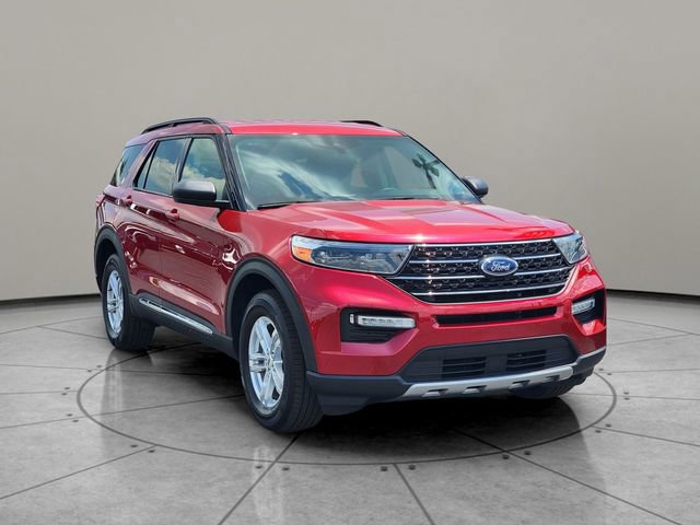 Certified 2023 Ford Explorer XLT w/ Equipment Group 202A AWD/4WD image 14