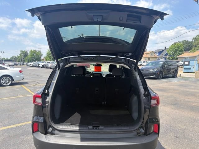 Certified 2025 Ford Escape Platinum AWD/4WD image 10