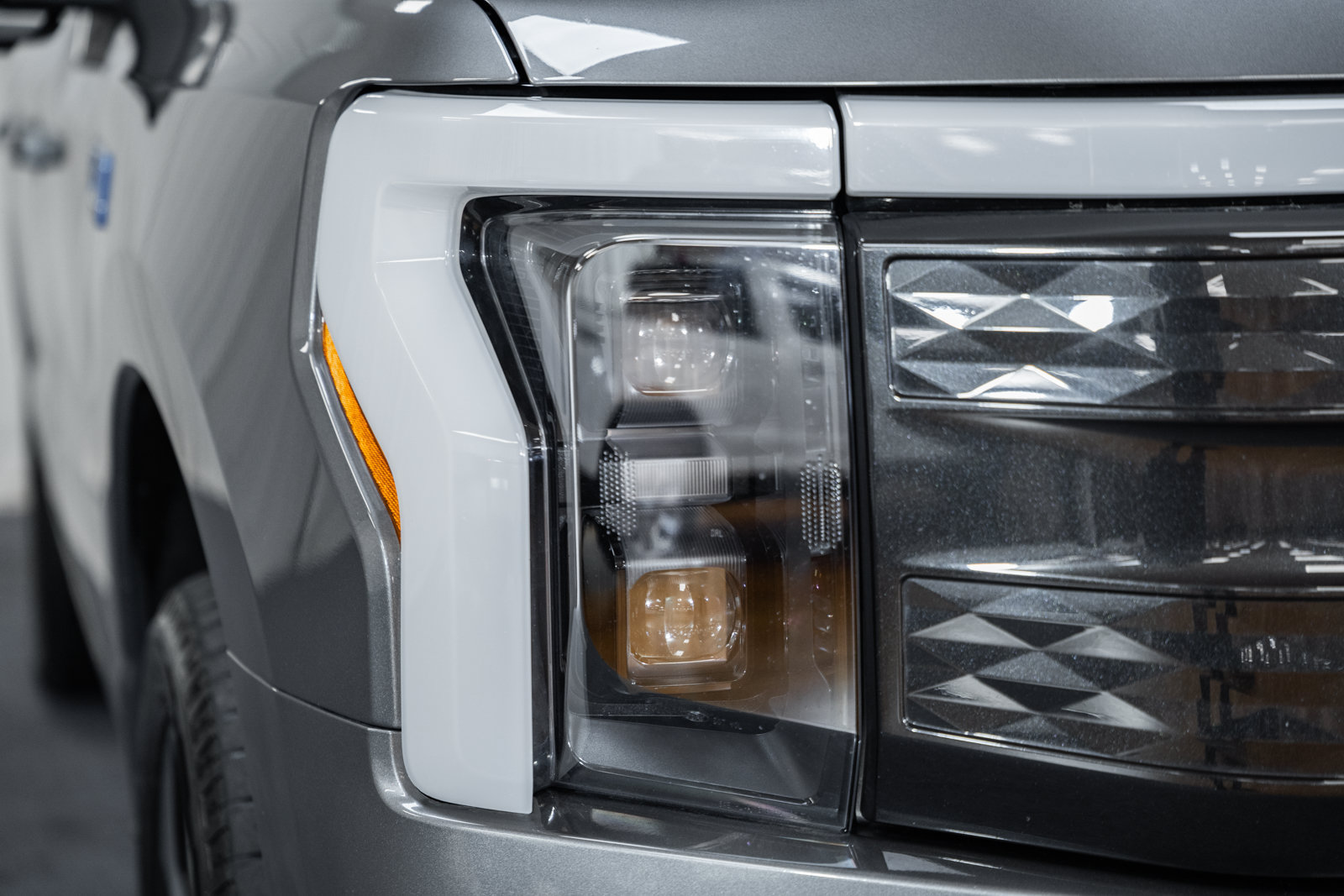 Certified 2025 Ford F150 Lightning Platinum AWD/4WD image 12