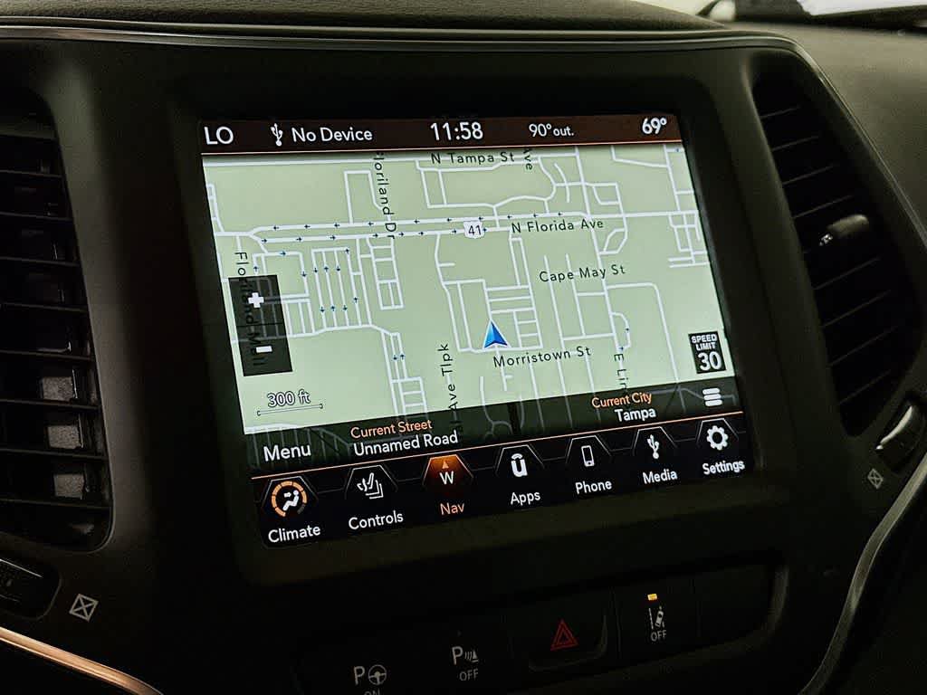 Used 2023 Jeep Cherokee Altitude Lux AWD/4WD image 28