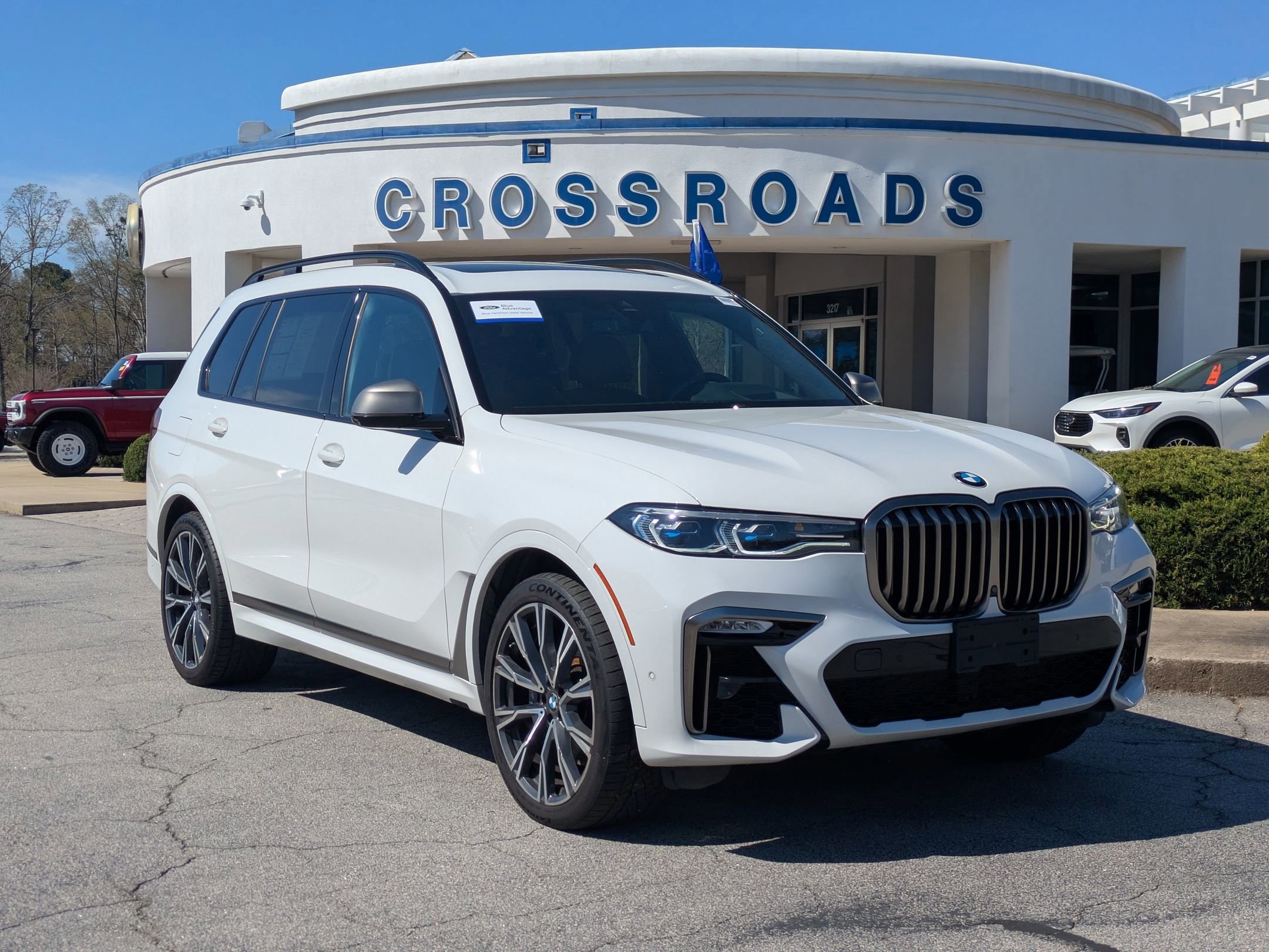 Used 2021 BMW X7 M50i w/ Executive Package image 5