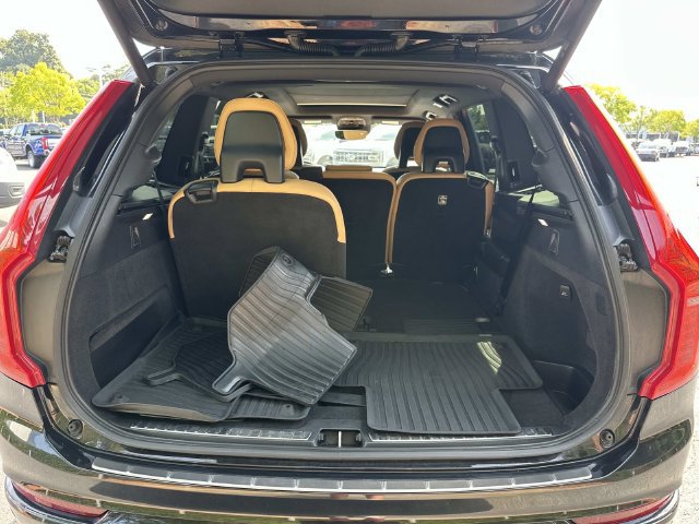 Used 2018 Volvo XC90 T6 Momentum w/ Convenience Package AWD/4WD image 15