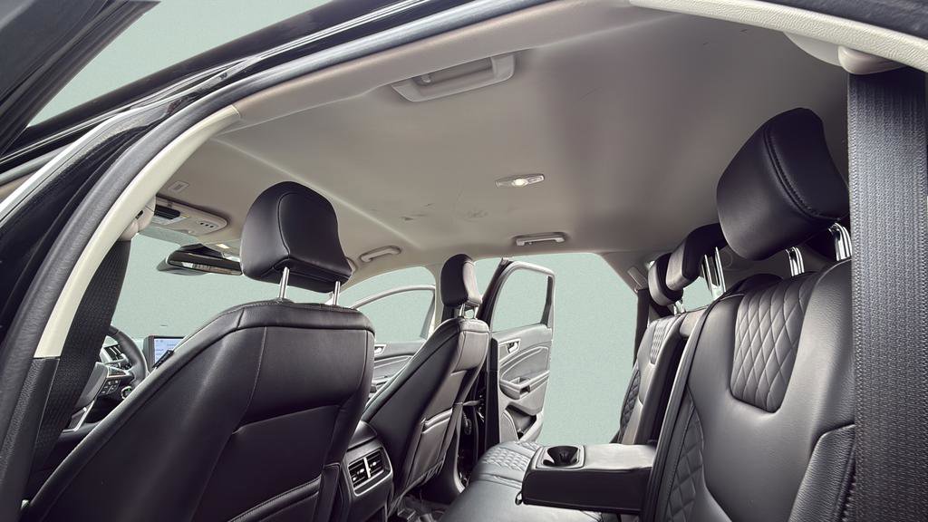 Certified 2024 Ford Edge Titanium AWD/4WD image 16