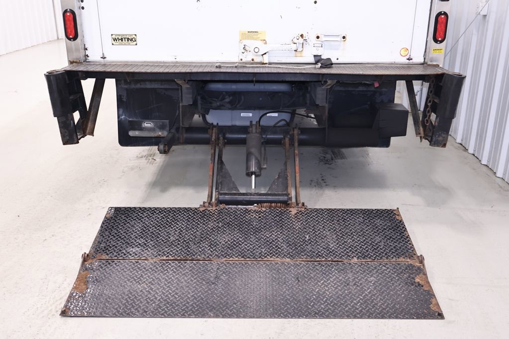 Certified 2019 Ford E-450 and Econoline 450 Super Duty w/ Power Windows & Locks Group RWD image 12