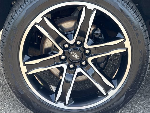 Certified 2019 Ford Expedition Limited w/ Equipment Group 303A AWD/4WD image 16