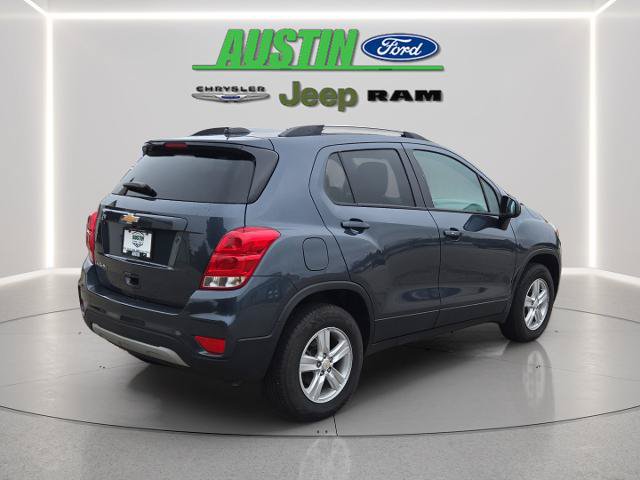 Used 2022 Chevrolet Trax LT w/ LT Convenience Package AWD/4WD image 5