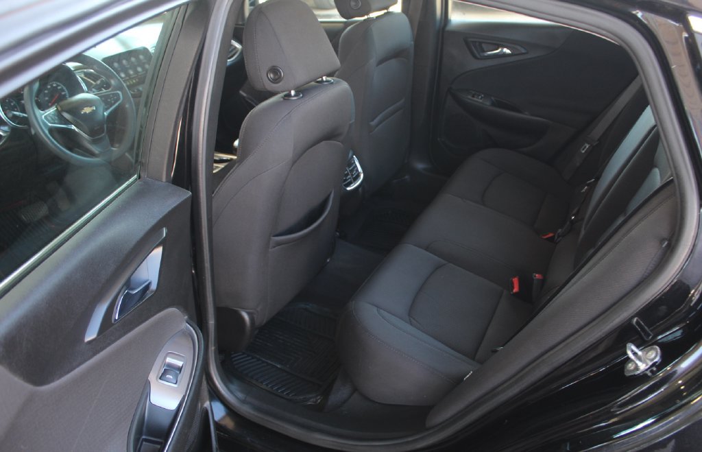 Used 2021 Chevrolet Malibu LT FWD image 25