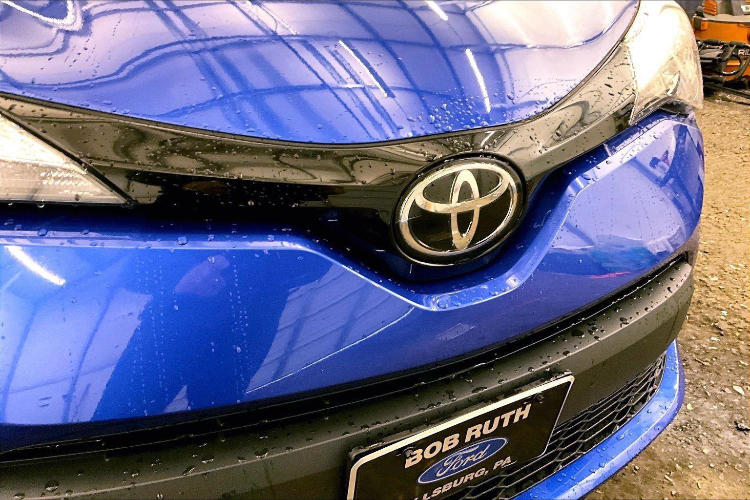 Used 2020 Toyota C-HR XLE image 29