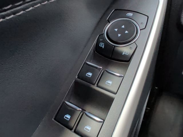 Certified 2023 Ford Explorer XLT image 28