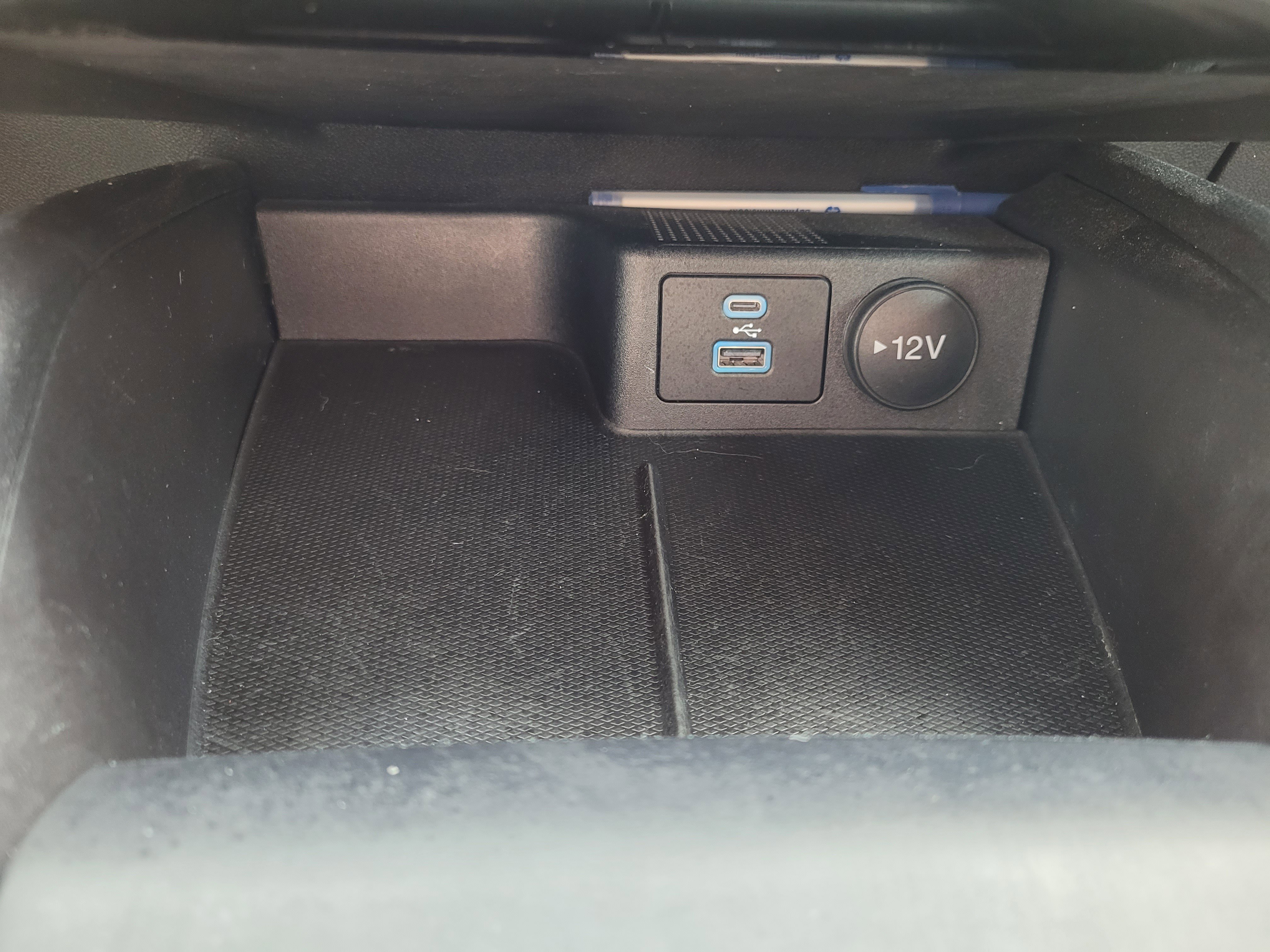 Certified 2022 Ford Escape SE w/ SE Sport Appearance Package AWD/4WD image 26