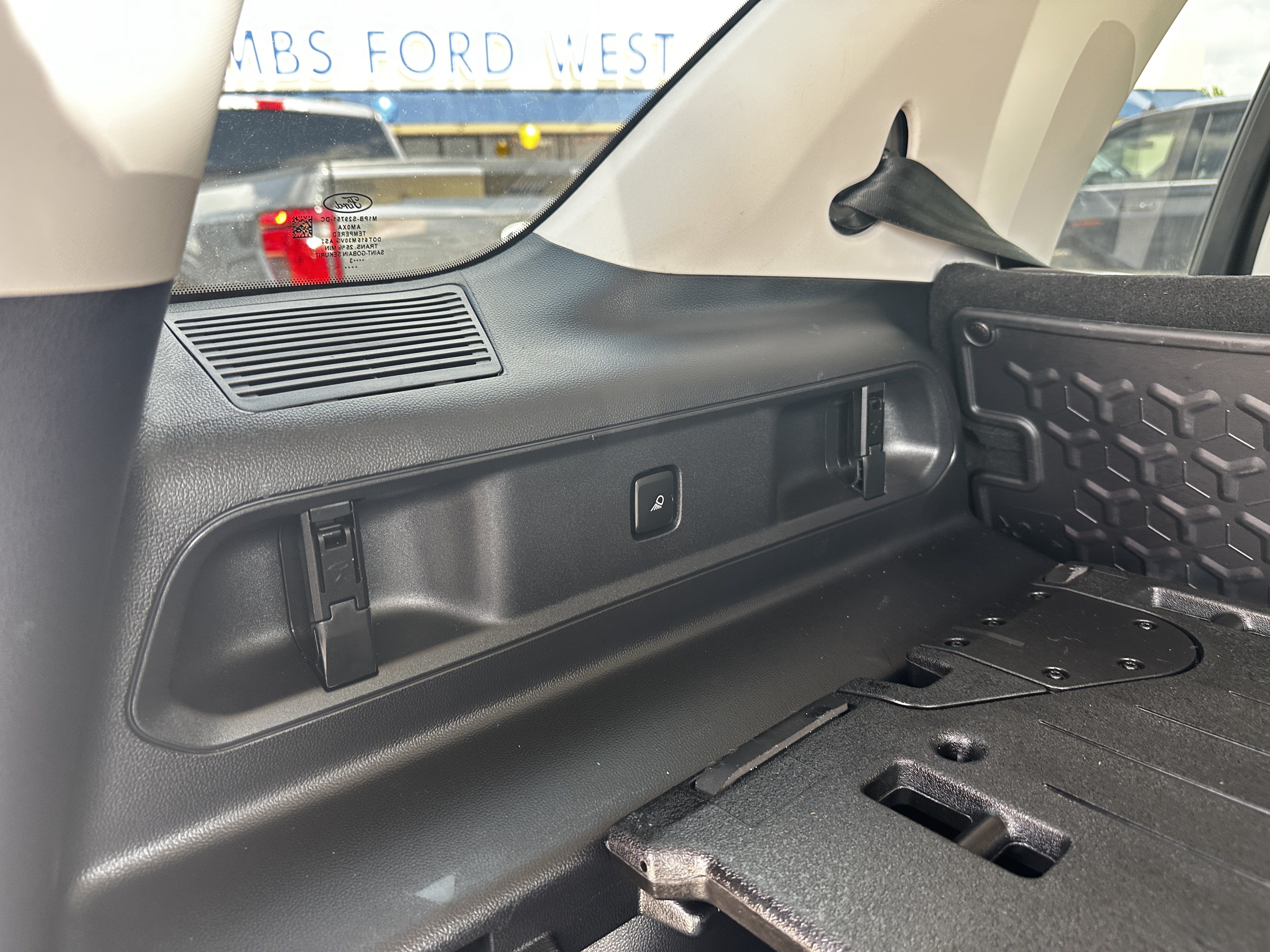 Certified 2023 Ford Bronco Sport Heritage w/ Heritage Convenience Package AWD/4WD image 9