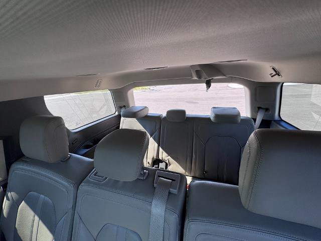 Certified 2020 Ford Expedition Limited w/ Special Edition Package image 34