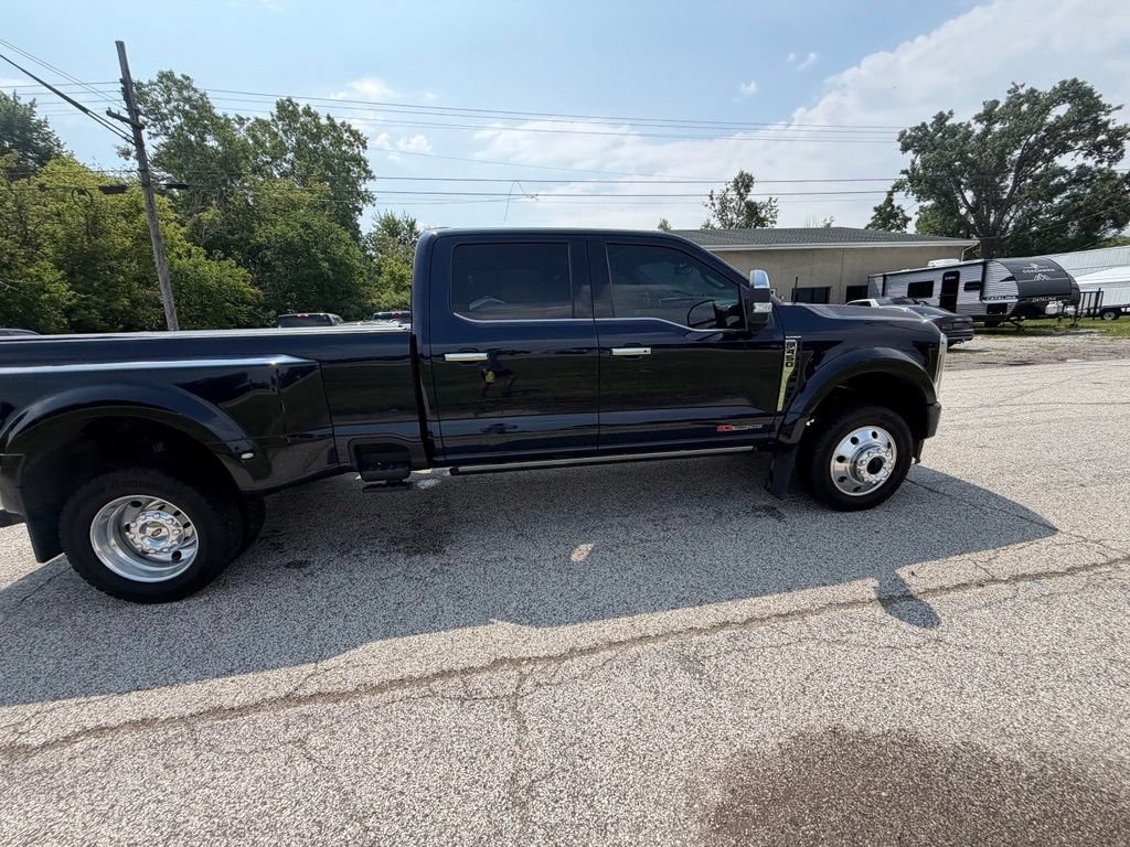 Certified 2025 Ford F450 Platinum w/ Platinum Plus Package AWD/4WD image 19