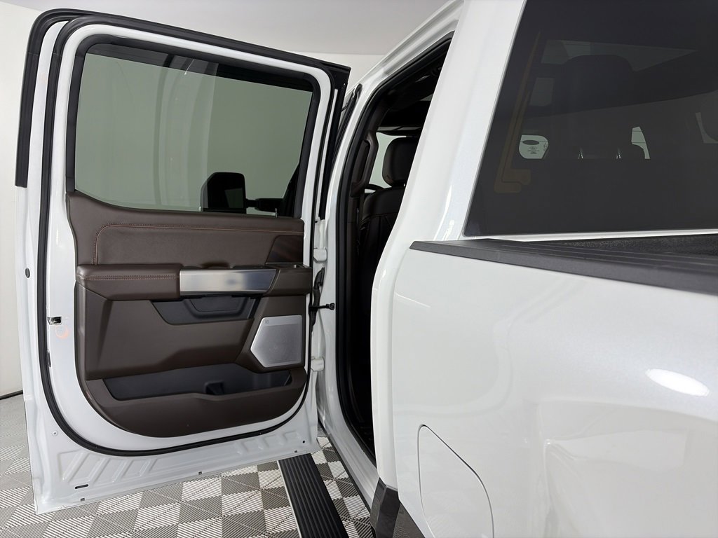 Certified 2025 Ford F450 King Ranch w/ FX4 Off-Road Package image 12