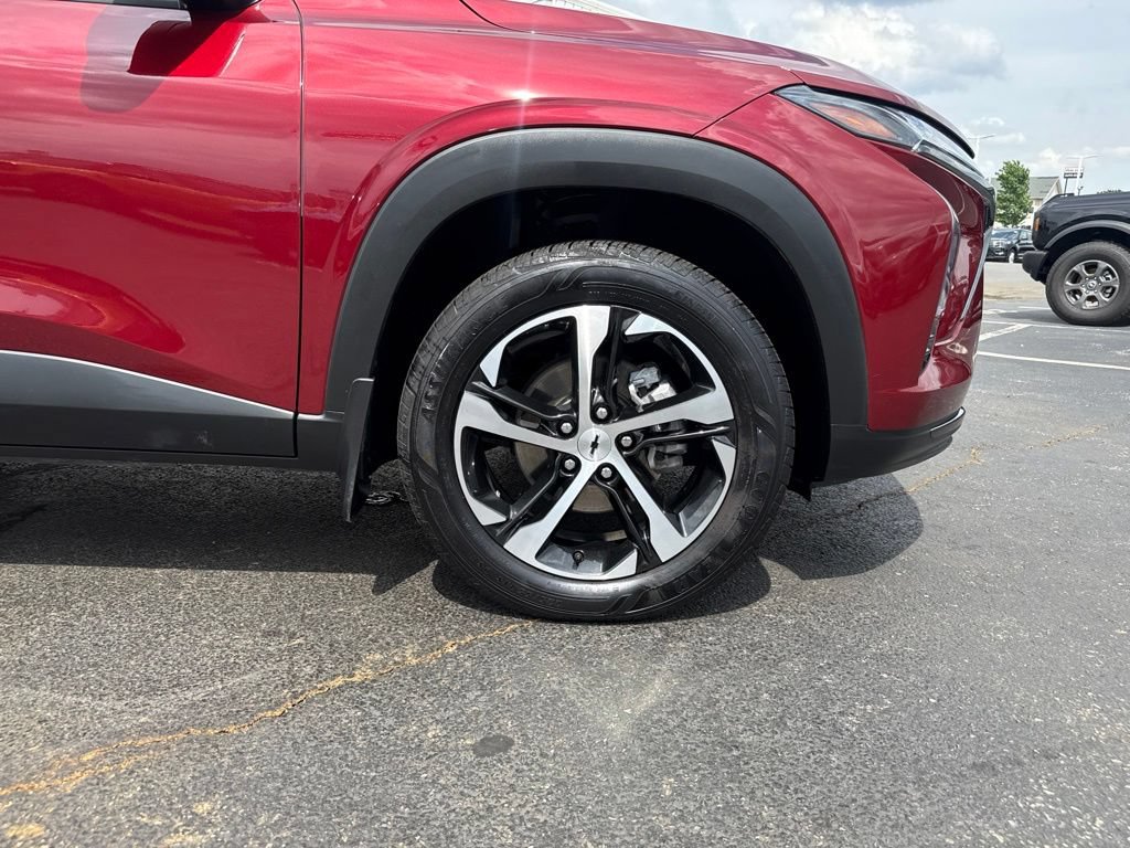 Used 2024 Chevrolet Trax RS w/ Driver Confidence Package FWD image 45