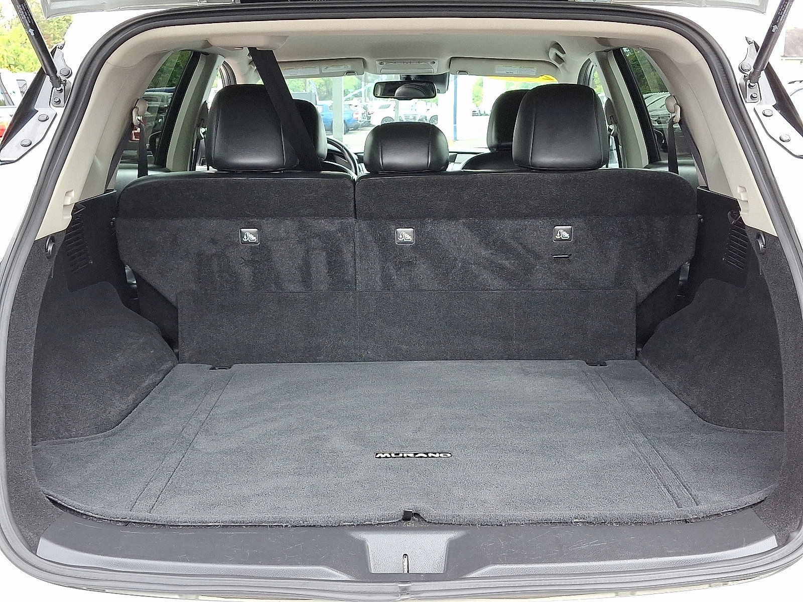 Used 2023 Nissan Murano SV image 30