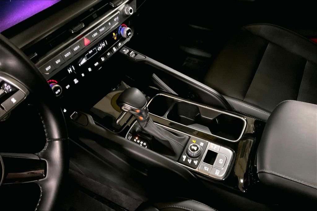 Used 2025 Kia Telluride S image 16
