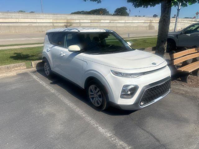 Used 2021 Kia Soul LX FWD image 3