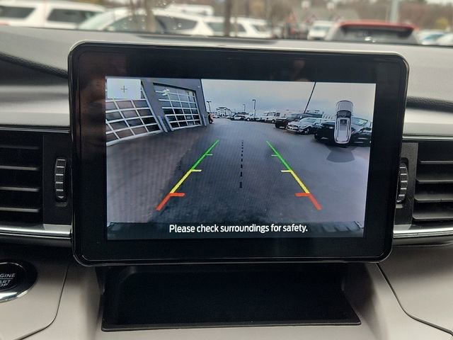 Certified 2023 Ford Explorer XLT w/ Equipment Group 202A image 20