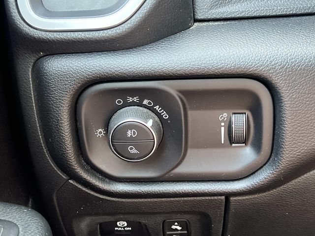 Used 2020 RAM 1500 Big Horn AWD/4WD image 28