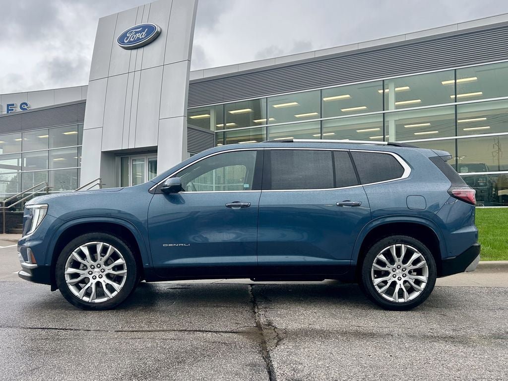 Used 2025 GMC Acadia Denali w/ Super Cruise Package AWD/4WD image 3