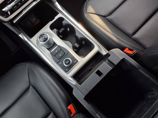 Certified 2024 Ford Explorer XLT w/ Equipment Group 202A AWD/4WD image 15