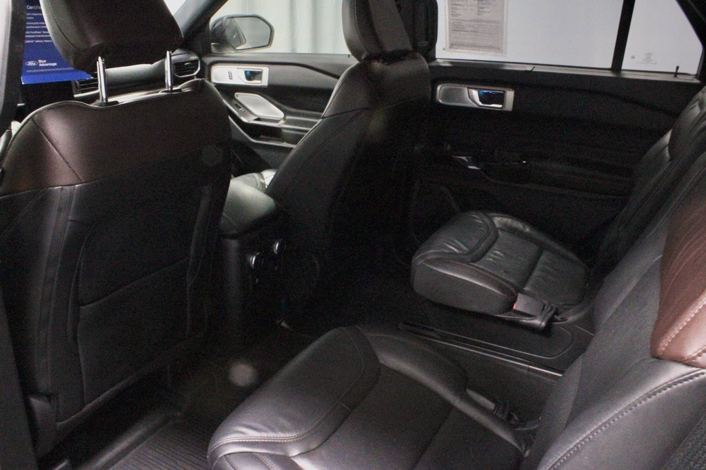 Certified 2022 Ford Explorer Platinum w/ Equipment Group 601A image 25
