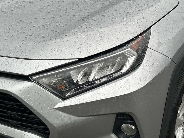 Used 2021 Toyota RAV4 XLE FWD image 9