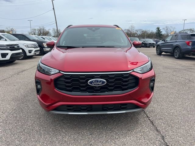 Certified 2023 Ford Escape ST-Line Select w/ Tech Pack #2 AWD/4WD image 7