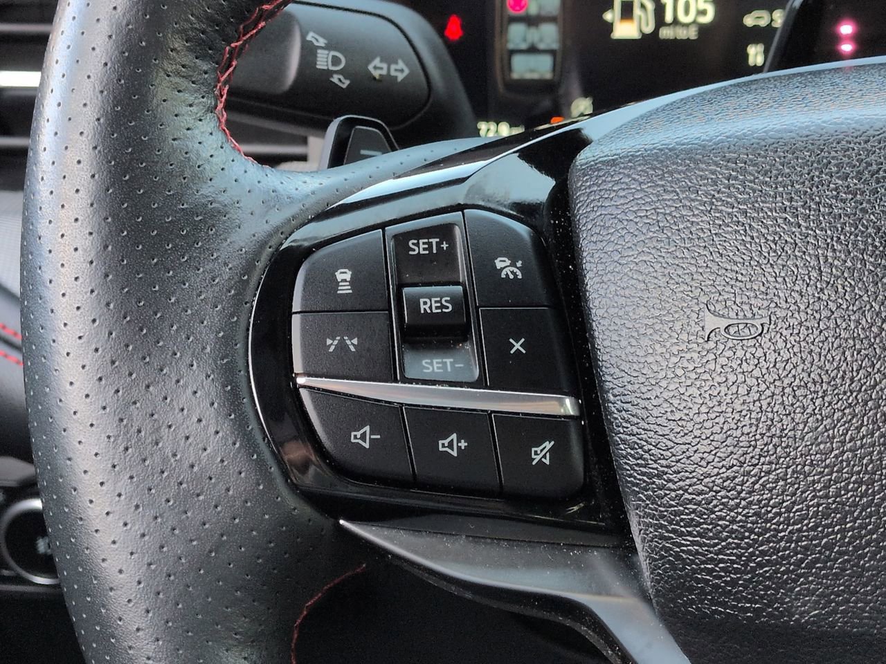 Certified 2025 Ford Explorer ST w/ Sun And Sound Package image 25